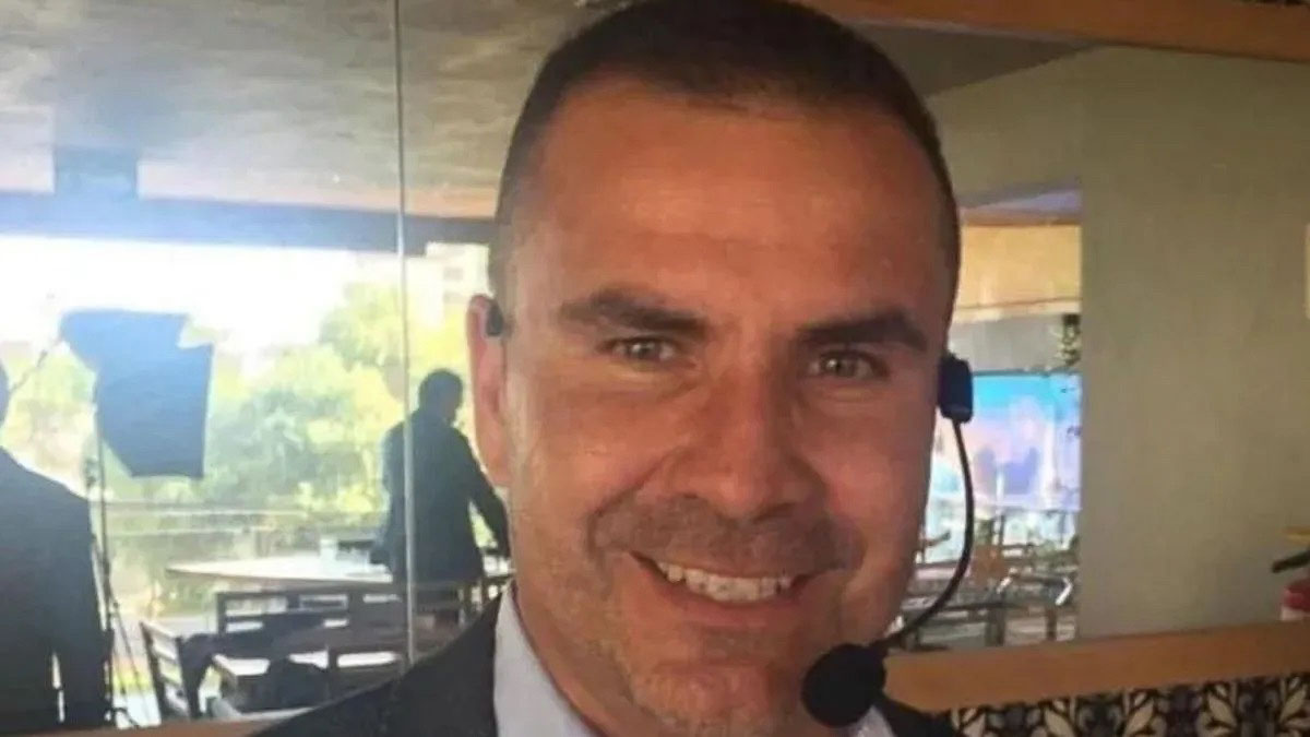 Javier Vargas Ruvalcaba, periodista deportivo que trabajó para TV Azteca, Fox Sports y TVC Deportes, perdió la vida este jueves víctima del cáncer.