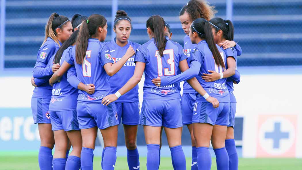 Sin especificar si son jugadoras todas o hay miembros del cuerpo técnico o staff, Cruz Azul Femenil anunció el resultado de sus pruebas covid-19 con 14 casos positivos y dos indefinidos.