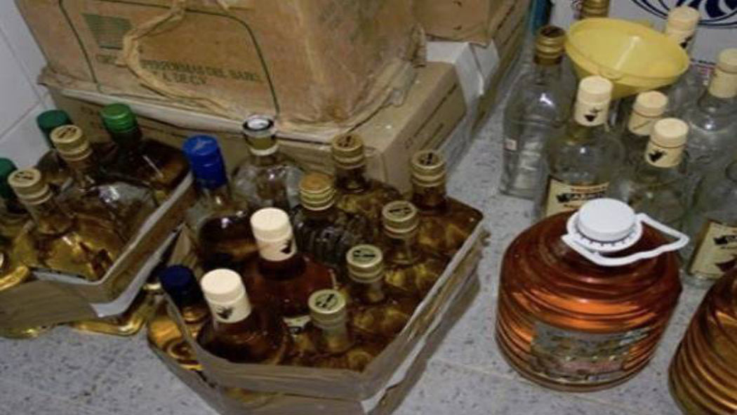 El ayuntamiento de Chiconcuautla declaró emergencia sanitaria, tras confirmarse la muerte de 17 personas por ingerir alcohol (refino) adulterado, presuntamente proveniente de Zacatlán.