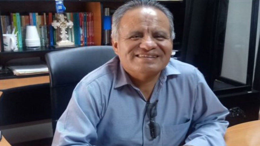La Secretaria de Salud de Tlaxcala confirmó el fallecimiento del Presidente Municipal de Mazatecochco, Esteban Cortés Torres, víctima de COVID-19. 
