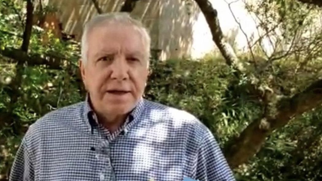 A través de las redes sociales, el dueño de Soriana y accionista de Grupo Salinas, Pedro Luis Martín Bringas se autoproclamó como líder del Frente Nacional para la remoción del Presidente Andrés Manuel López Obrador. 