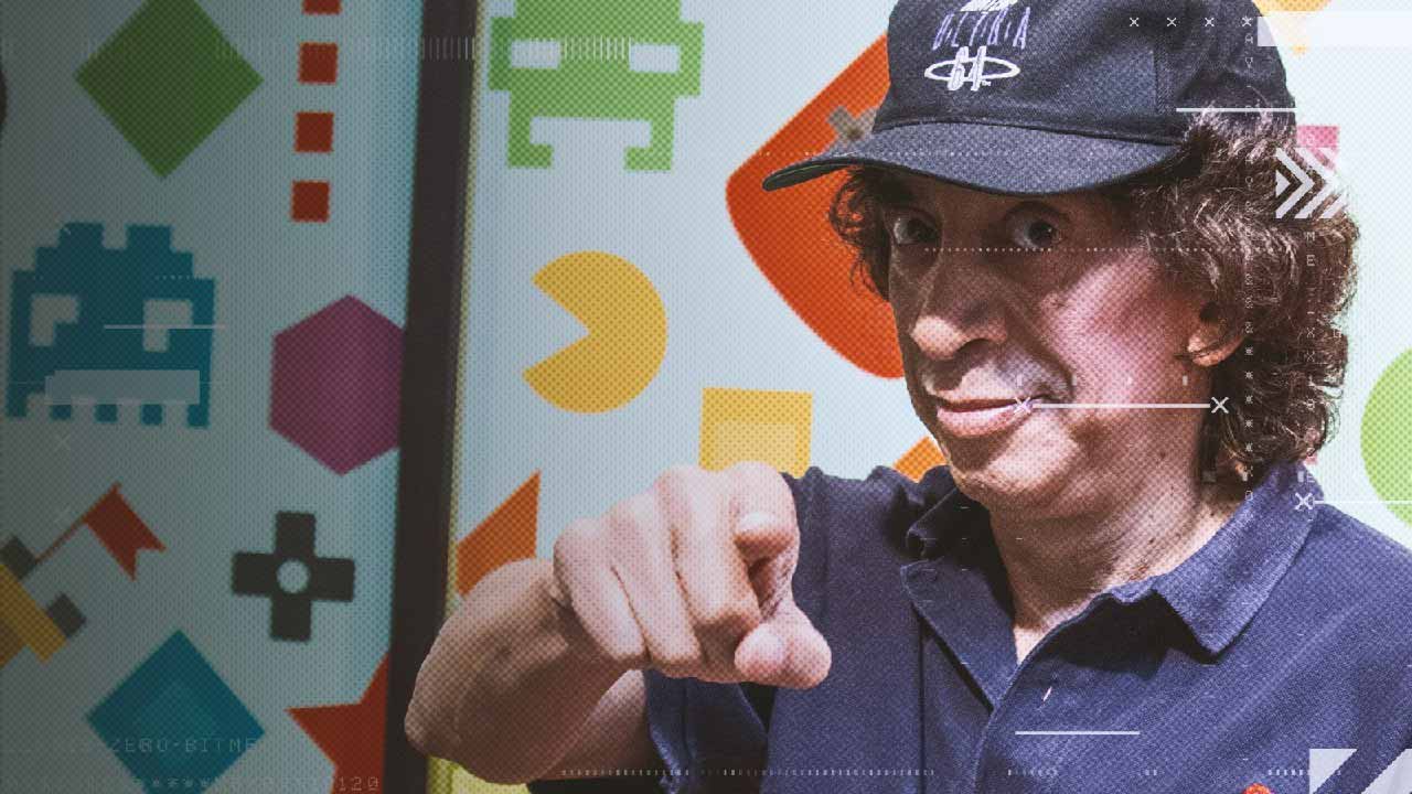Gus Rodríguez fue un escritor y productor mexicano, conocido como el conductor del programa Nintendomanía en la década de los 90. Además, Gus fue guionista muchos años en los programas de Eugenio Derbez.