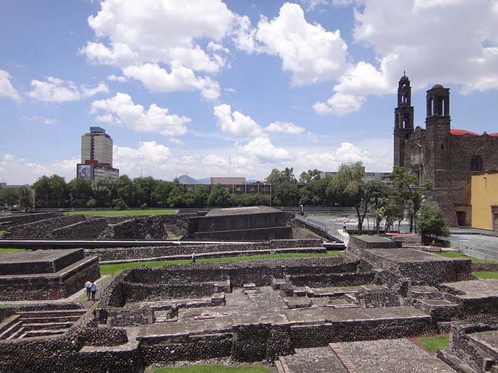 Las ruinas arqueológicas de Tlatelolco en Ciudad de México